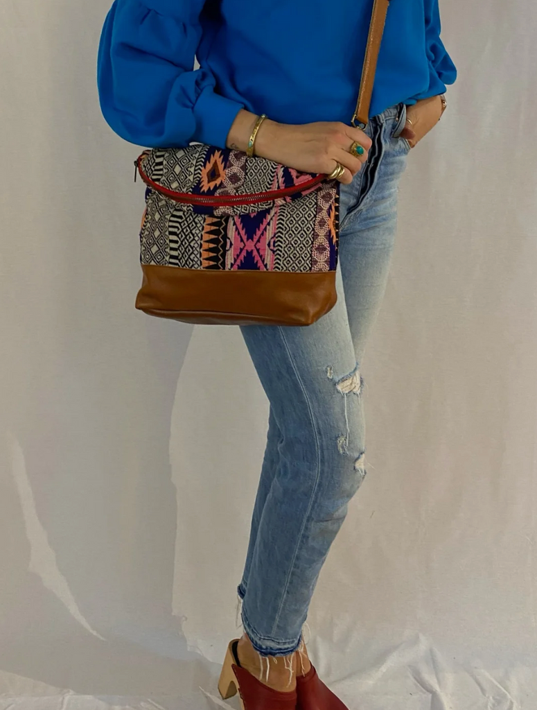Avery Messenger Paloma